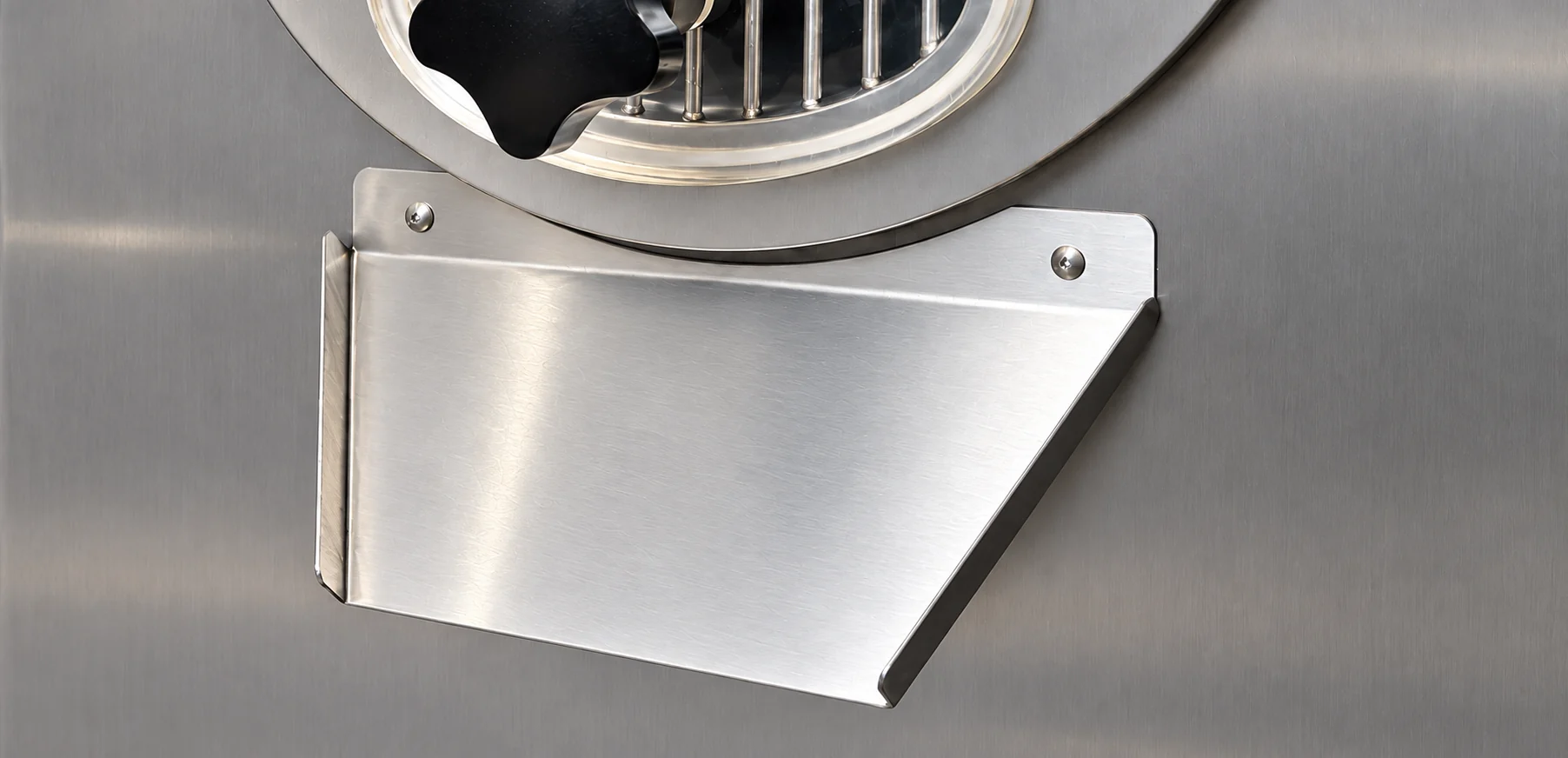 Front discharge outlet